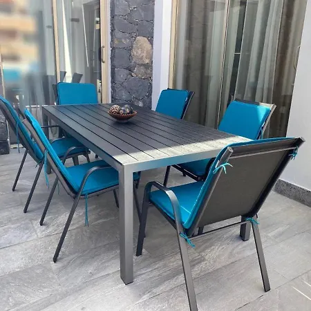 Super Cool In Cristianos * Los Cristianos (Tenerife)