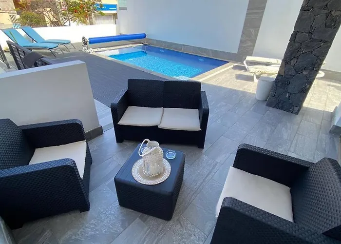 Super Cool In Cristianos *